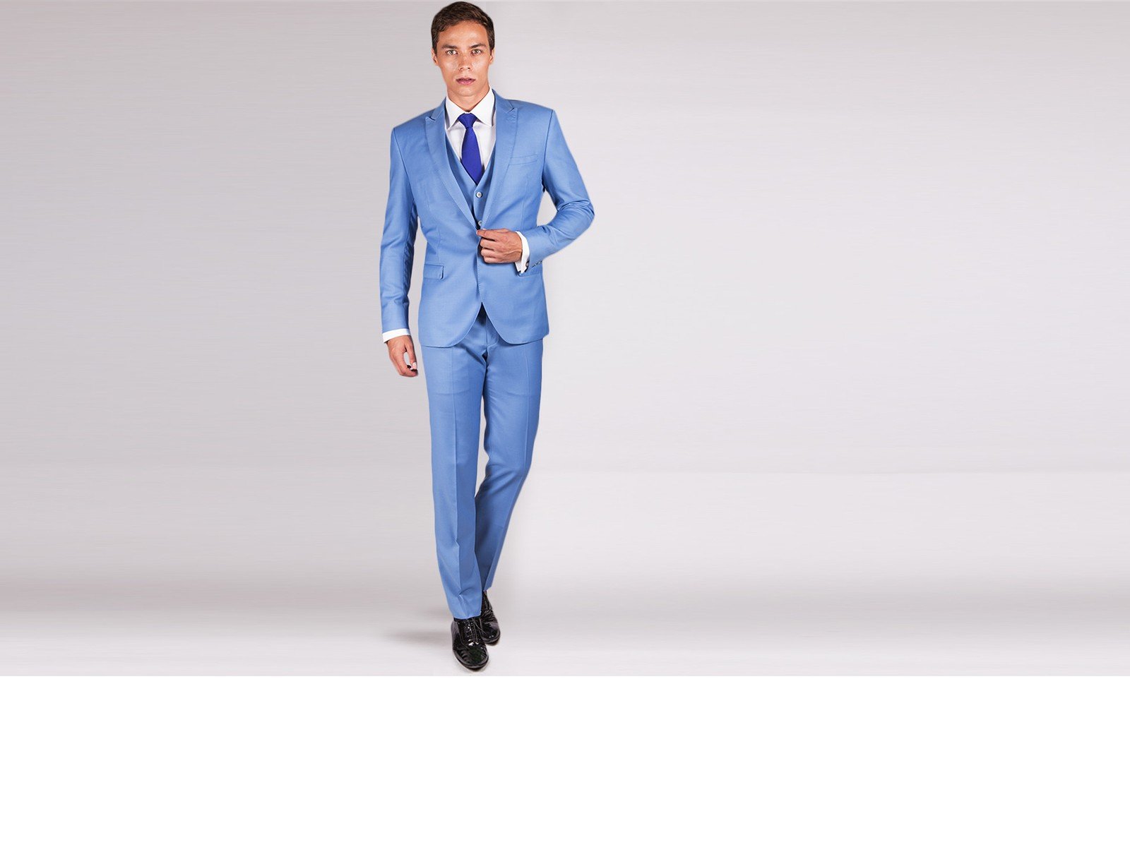 The Brosnan - Sky Blue 3 Piece Custom Suit